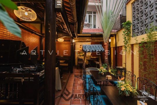 Nội thất nhà hàng Lang Liêu - bàn ăn ngoài trời 3