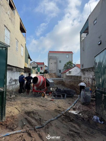 Thi công biệt thự Tình Quang Long biên - khởi công, đào móng, bể - 5