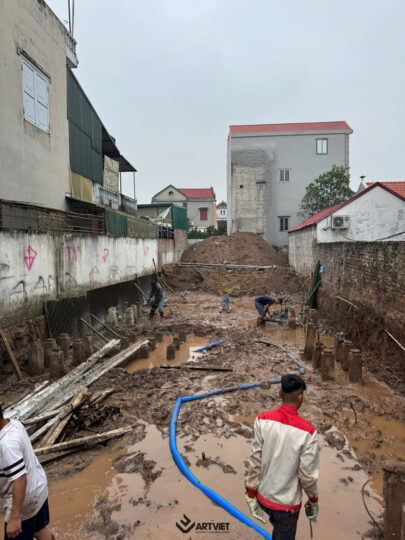 Thi công biệt thự Tình Quang Long biên - khởi công, đào móng, bể - 8